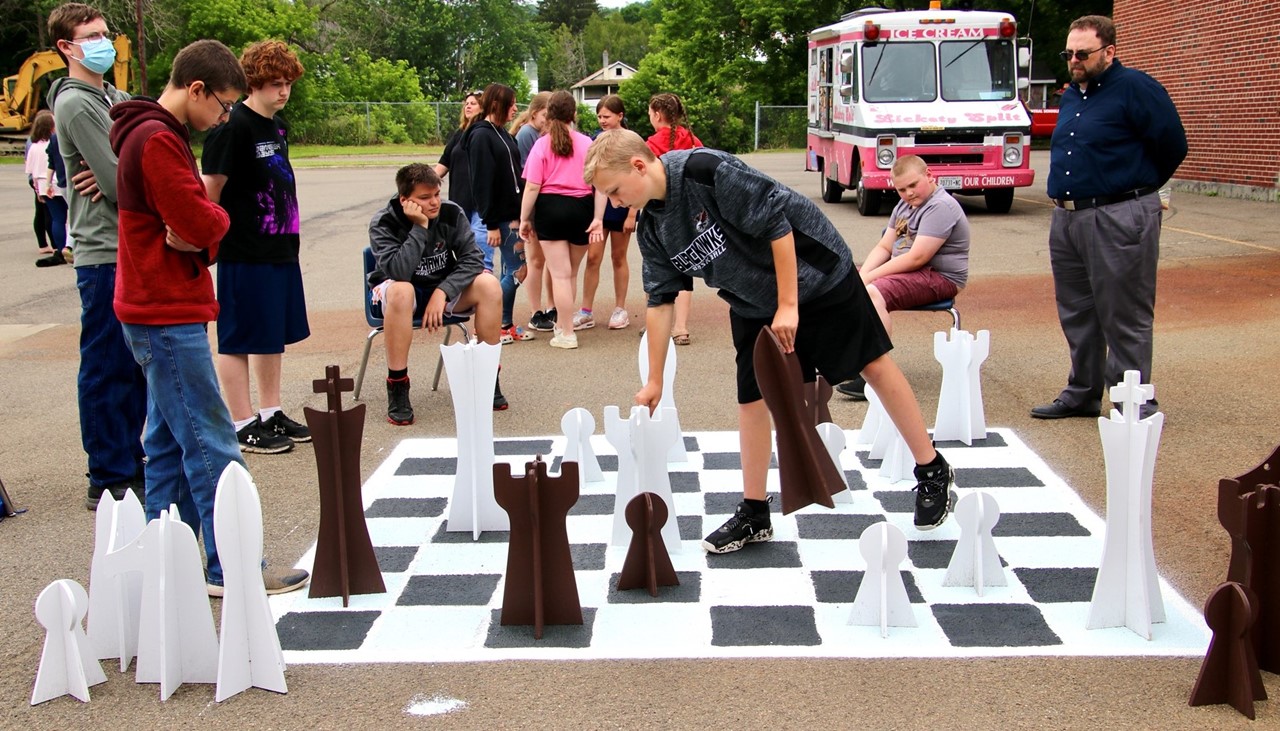 MS Field days - chess game