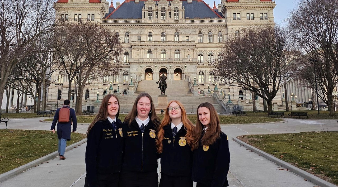 FFA Members in front of Albany building